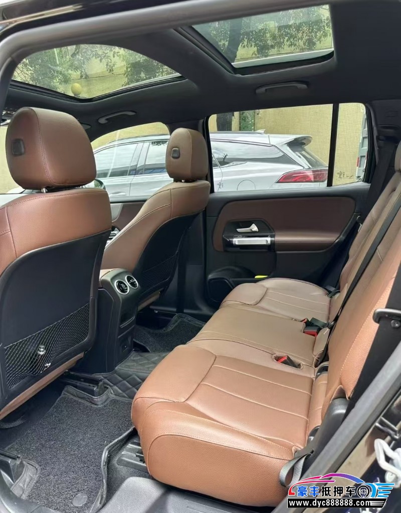 22年奔驰GLB轿车抵押车出售