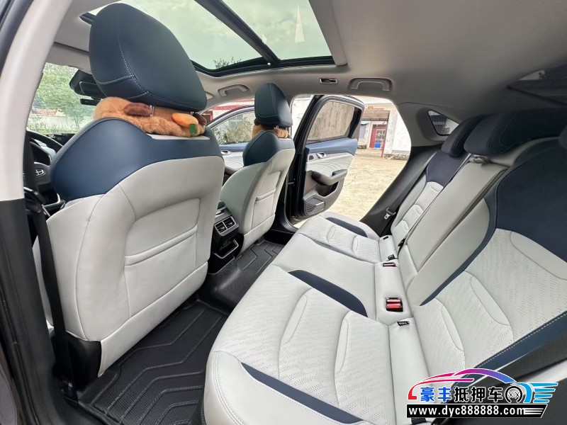 22年吉利星瑞轿车抵押车出售