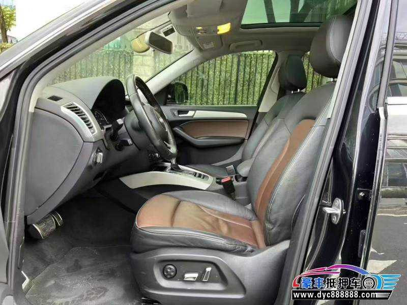 17年奥迪Q5轿车抵押车出售