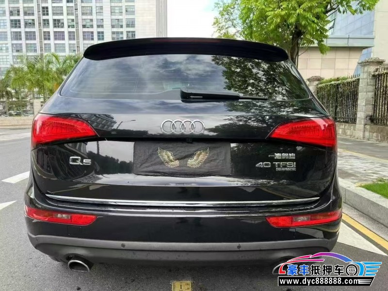 17年奥迪Q5轿车抵押车出售