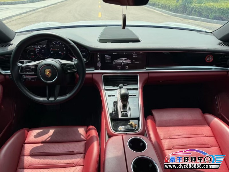 21年保时捷帕纳梅拉轿车抵押车出售