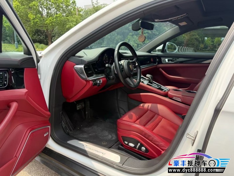 21年保时捷帕纳梅拉轿车抵押车出售