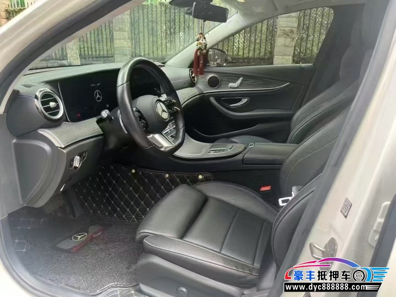 22年奔驰E轿车抵押车出售