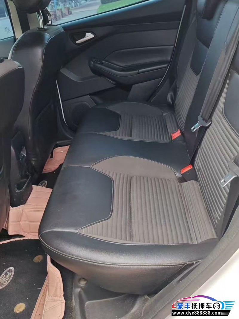 16年福特福克斯轿车抵押车出售