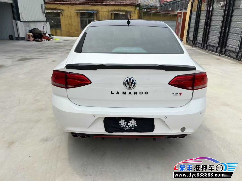 16年大众凌渡轿车抵押车出售