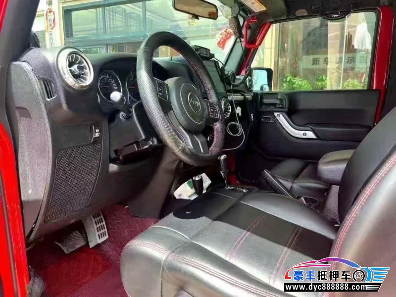 12年Jeep牧马人轿车抵押车出售