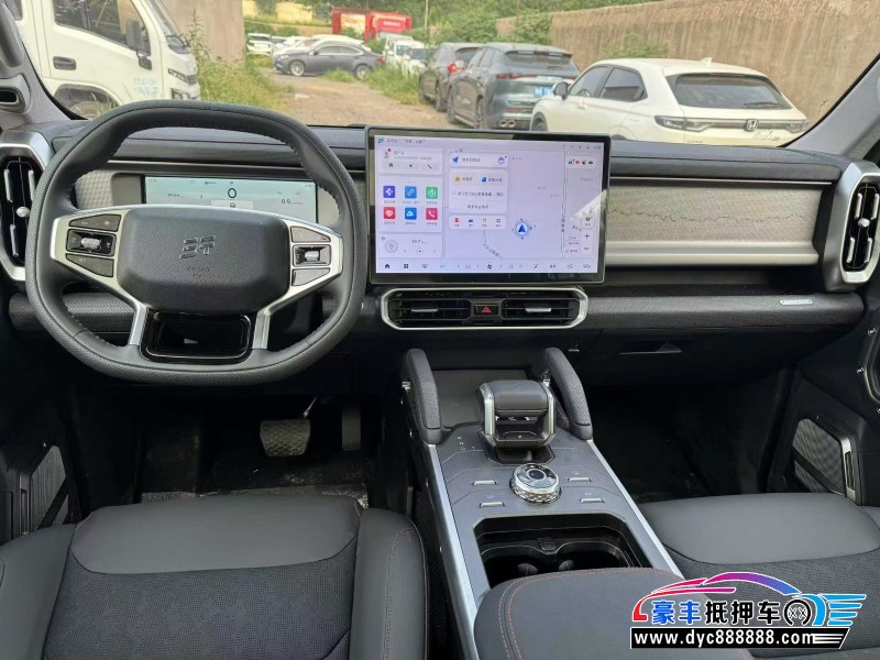 25年捷途旅行者轿车抵押车出售