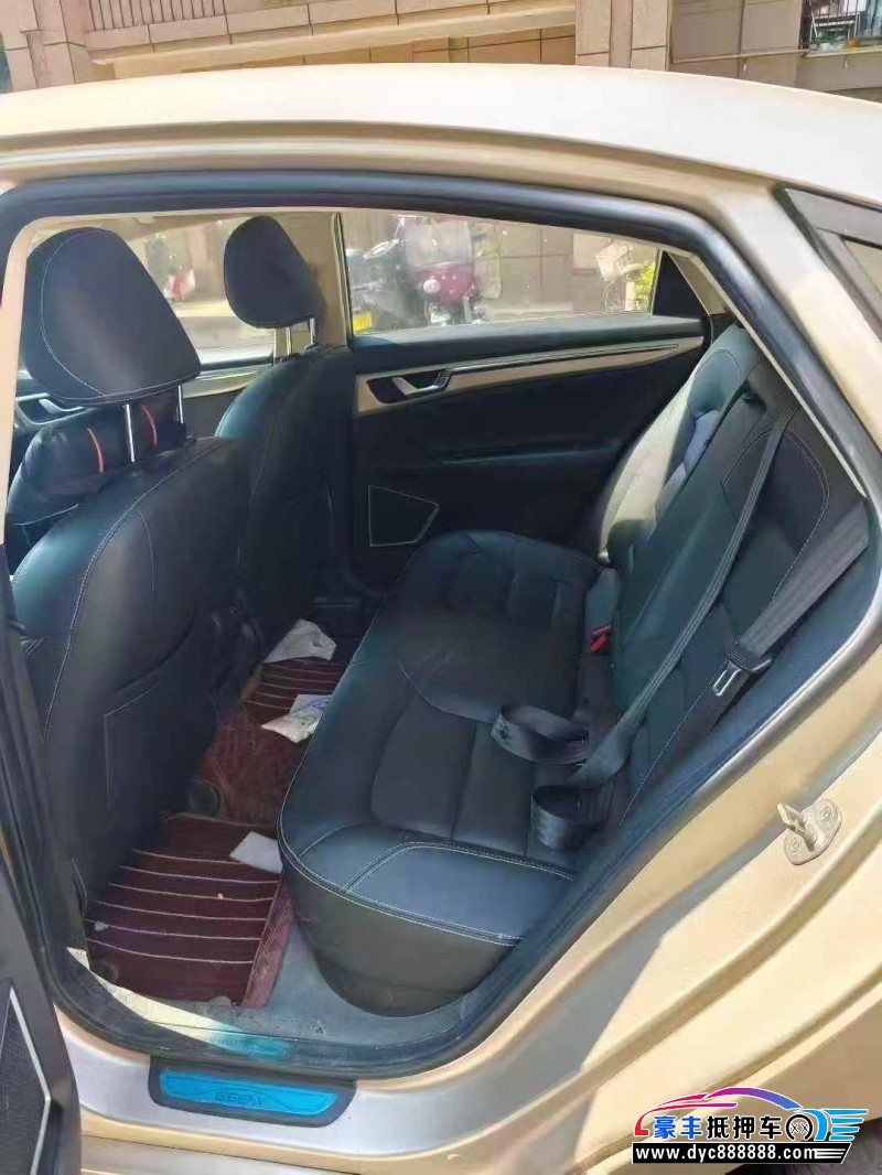 17年吉利帝豪GL轿车抵押车出售