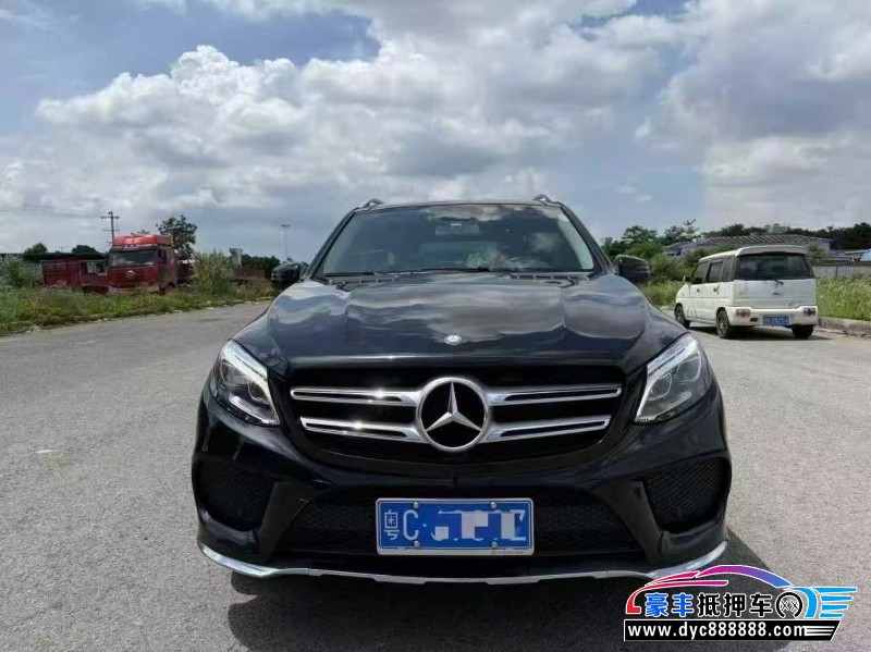 17年奔驰GLE轿车抵押车出售