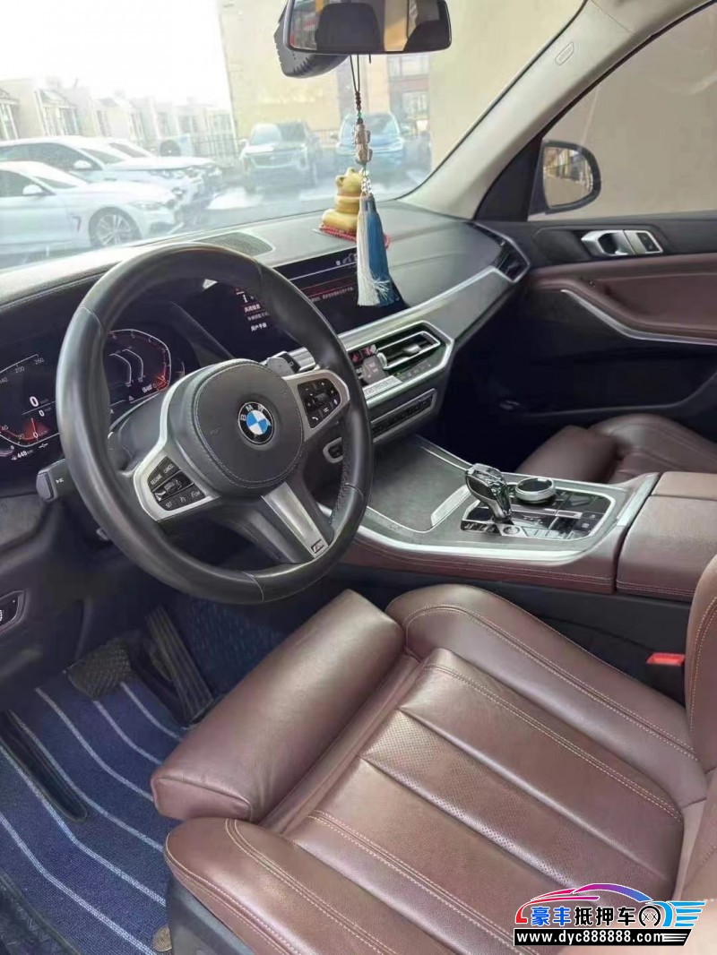 17年宝马X1轿车抵押车出售