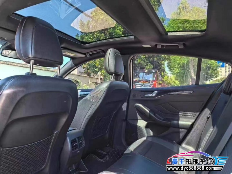 21年福特福克斯轿车抵押车出售