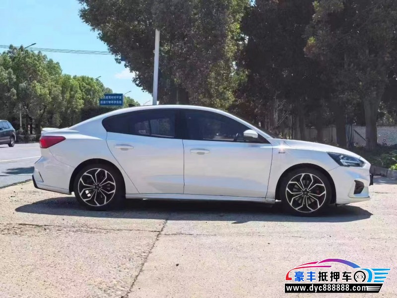 21年福特福克斯轿车抵押车出售