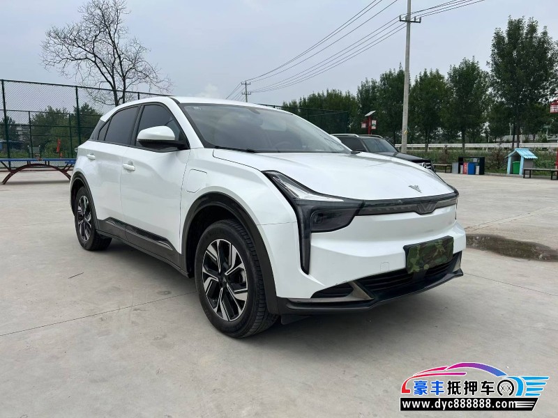 23年哪吒U轿车抵押车出售