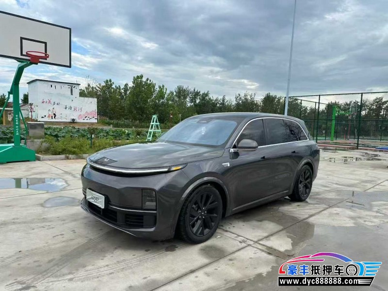 23年理想L8SUV抵押车出售