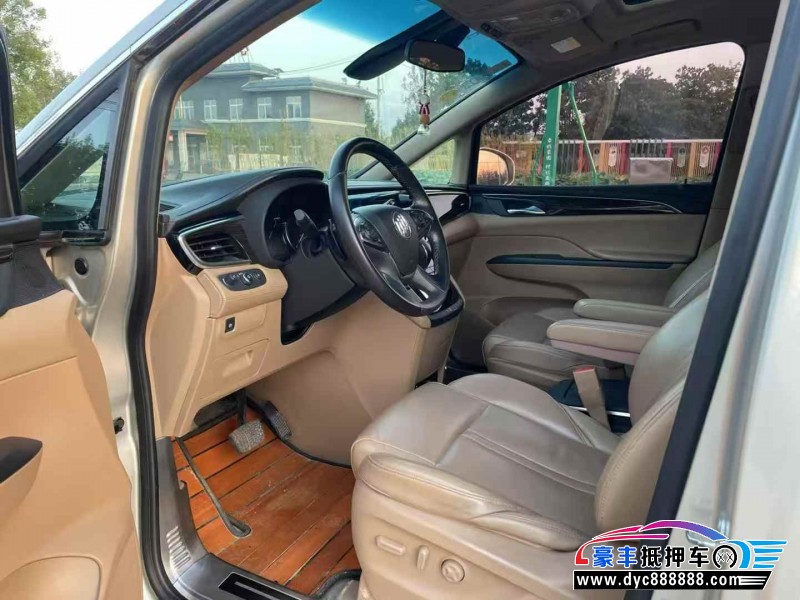 18年别克GL8MPV抵押车出售