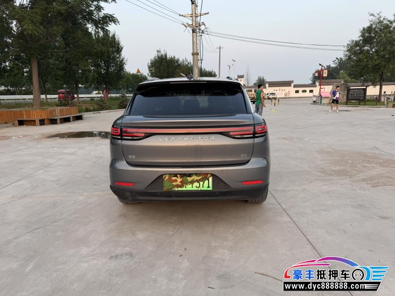 22年零跑C11轿车抵押车出售