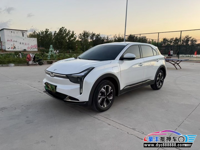 23年哪吒U轿车抵押车出售