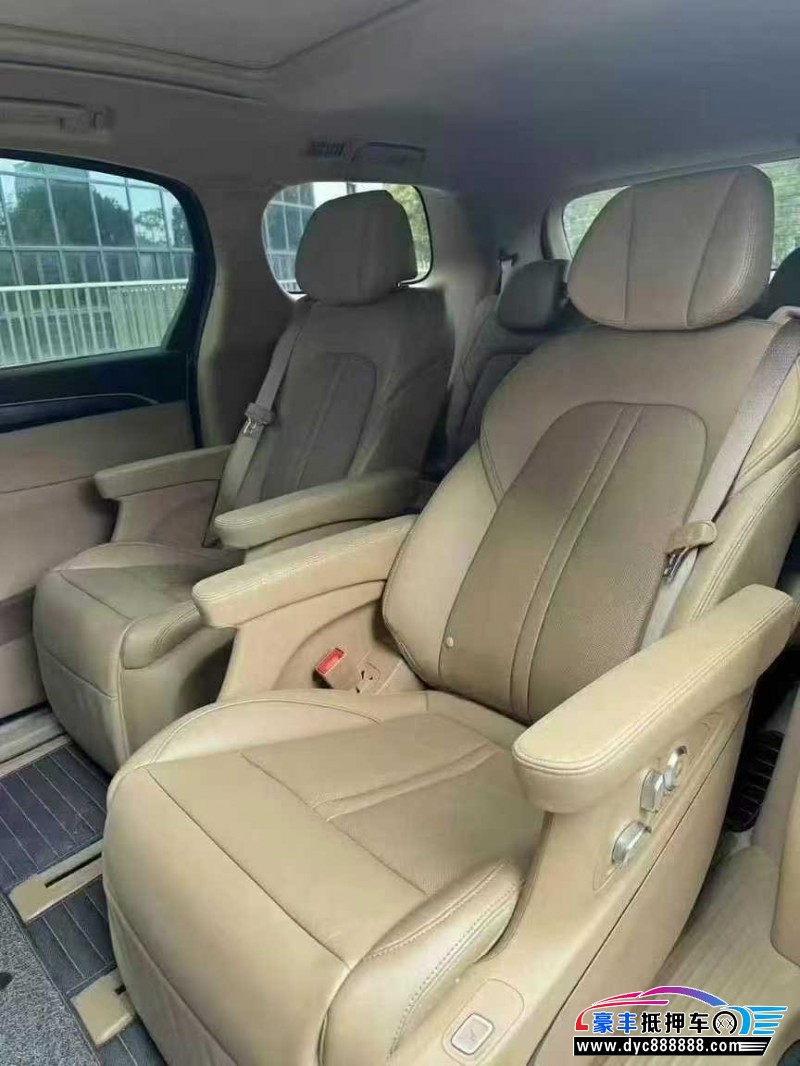 21年别克GL8轿车抵押车出售