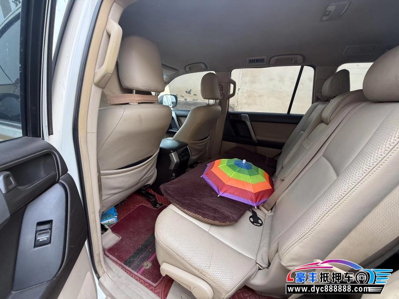 11年丰田普拉多（霸道）轿车抵押车出售