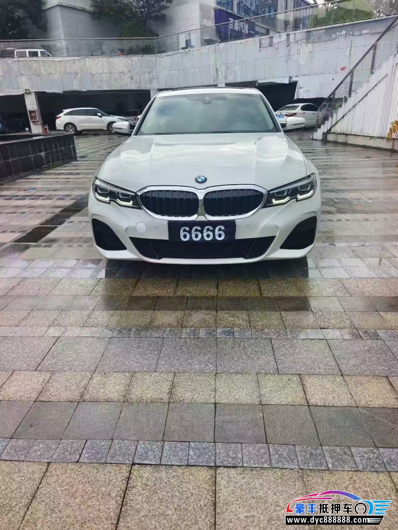 20年宝马3系轿车抵押车出售