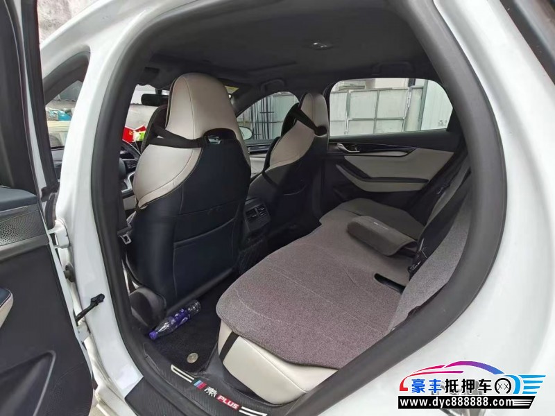 22年比亚迪秦轿车抵押车出售