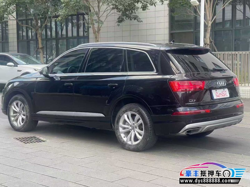 19年奥迪Q7轿车抵押车出售