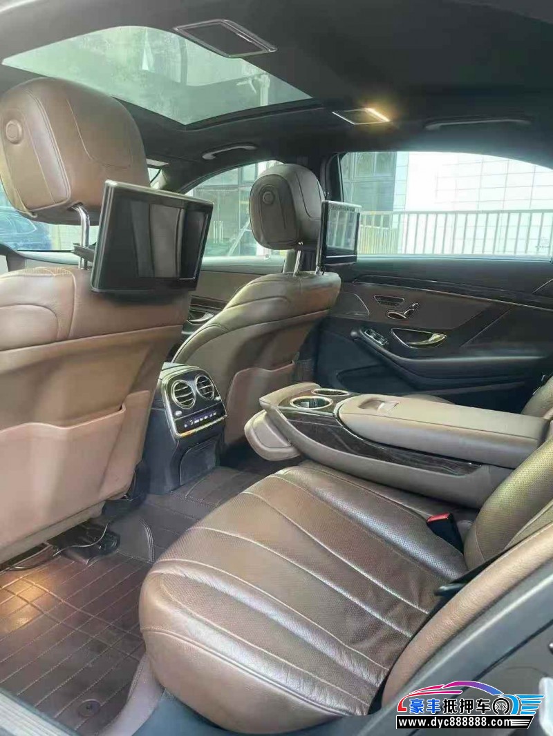 18年奔驰S轿车抵押车出售