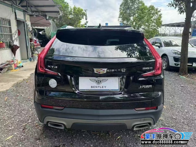 22年凯迪拉克XT4轿车抵押车出售