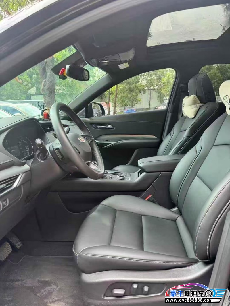 22年凯迪拉克XT4轿车抵押车出售