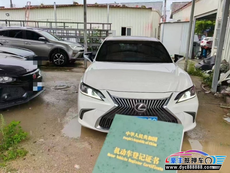 19年雷克萨斯ES轿车抵押车出售