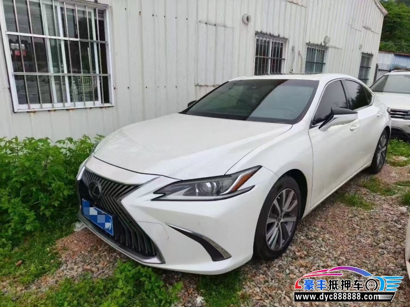 19年雷克萨斯ES轿车抵押车出售