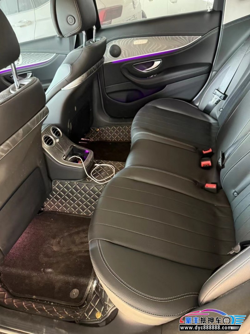 23年奔驰E轿车抵押车出售