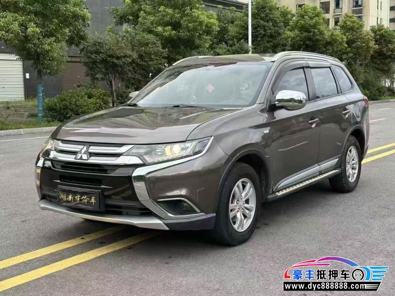 16年三菱欧蓝德SUV抵押车出售
