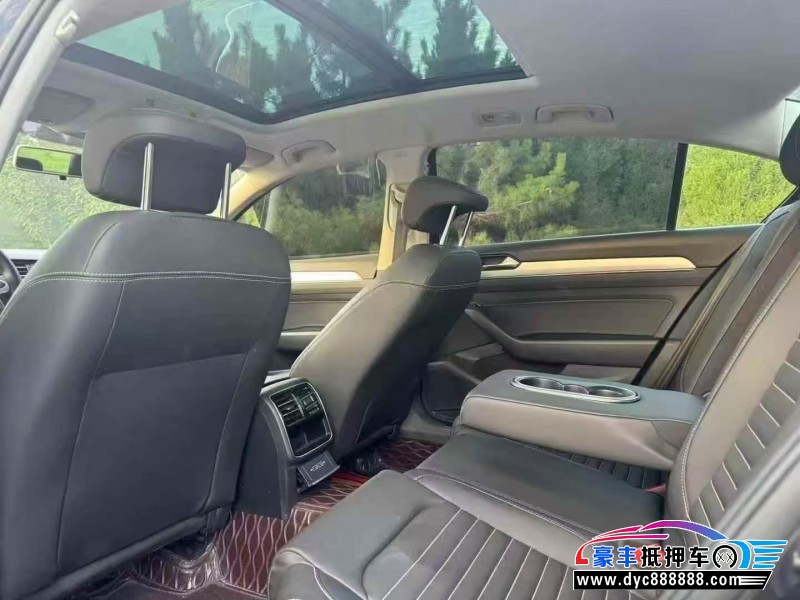 21年大众迈腾轿车抵押车出售