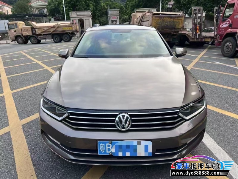 16年大众迈腾轿车抵押车出售