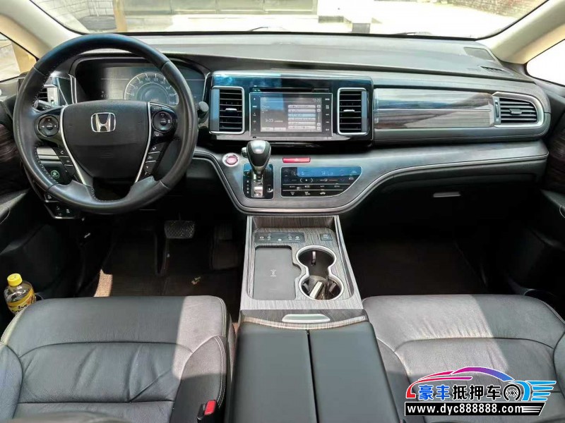 18年本田艾力绅轿车抵押车出售