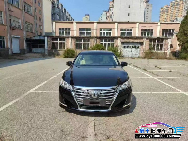 19年丰田皇冠轿车抵押车出售