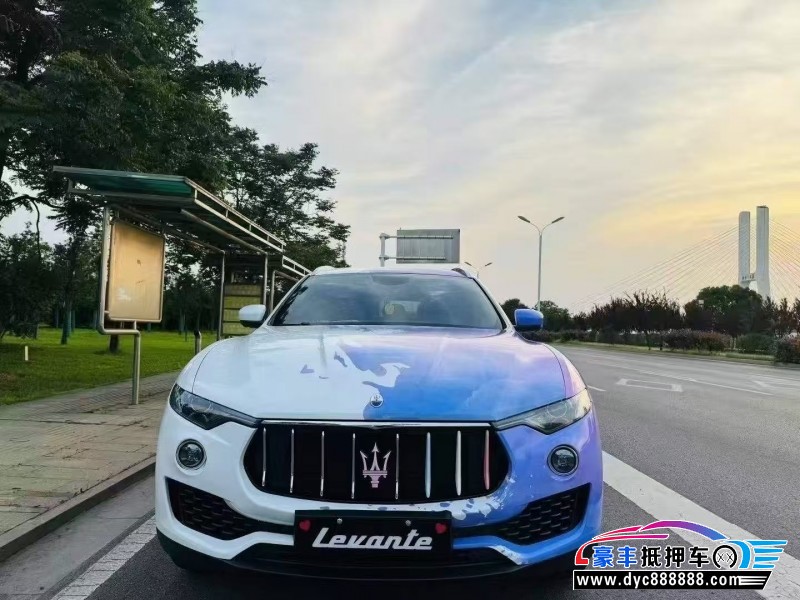 19年玛莎拉蒂莱万特轿车抵押车出售