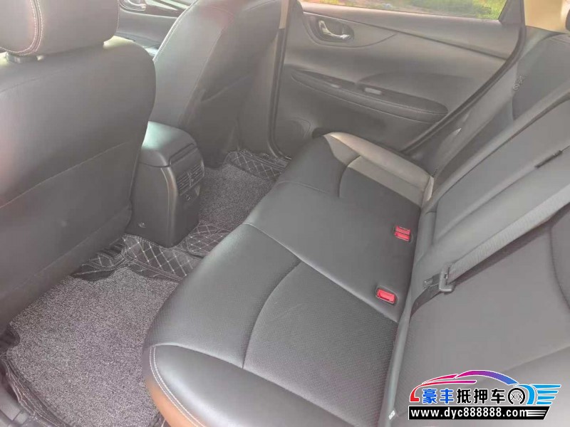 22年日产骐达轿车抵押车出售