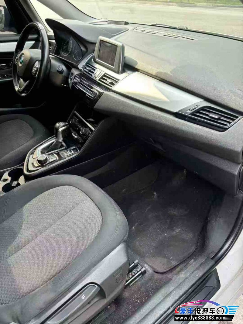 18年宝马2系轿车抵押车出售