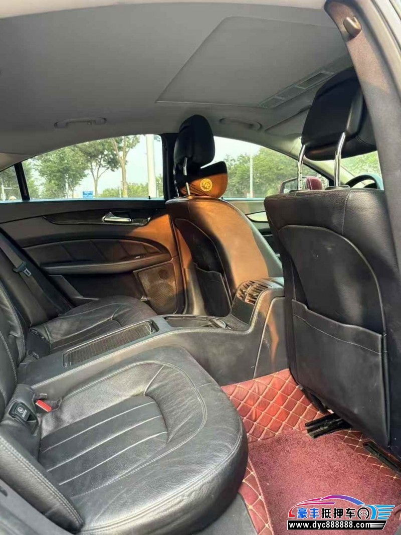 13年奔驰CLS轿车抵押车出售