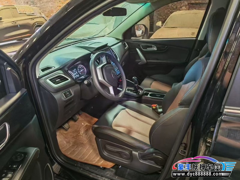 22年SWM斯威汽车X7轿车抵押车出售