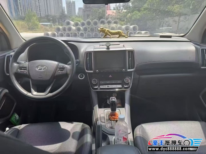 18年现代ix35轿车抵押车出售