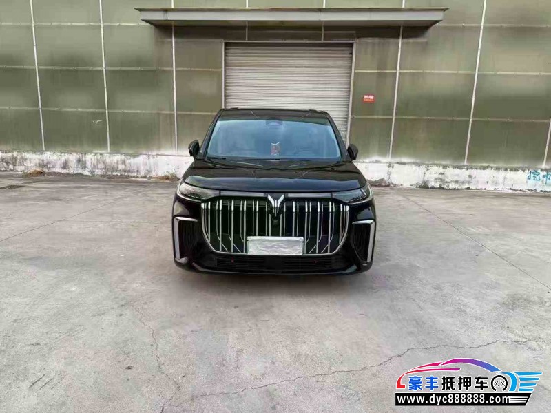 24年岚图梦想家轿车抵押车出售