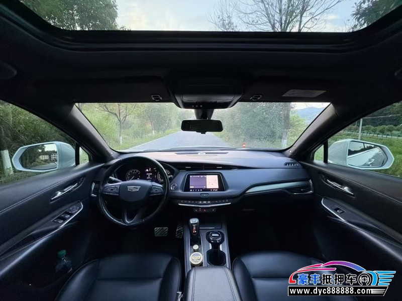 19年凯迪拉克XT4轿车抵押车出售