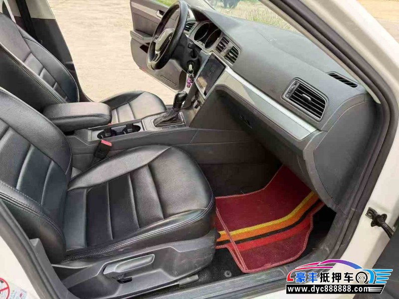 18年大众凌渡轿车抵押车出售