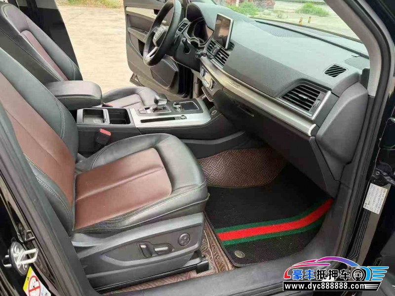 18年奥迪Q5轿车抵押车出售