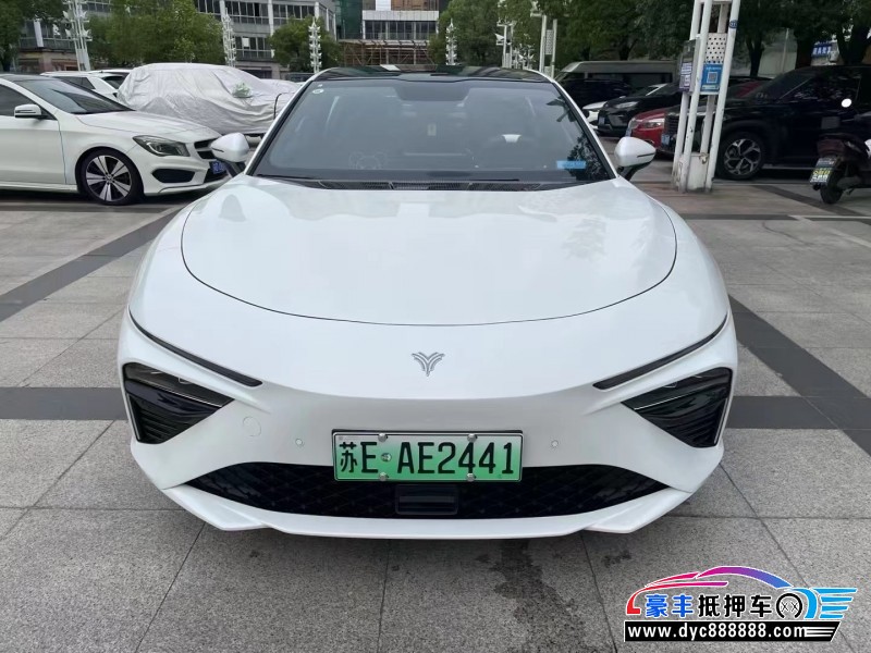 23年哪吒S轿车抵押车出售