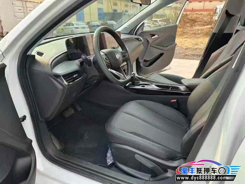 24年别克威朗轿车抵押车出售