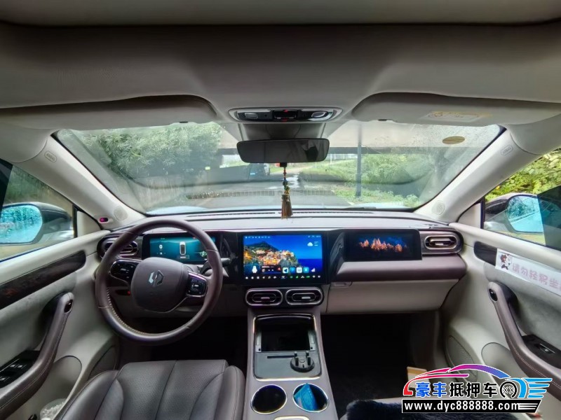 22年零跑C11轿车抵押车出售